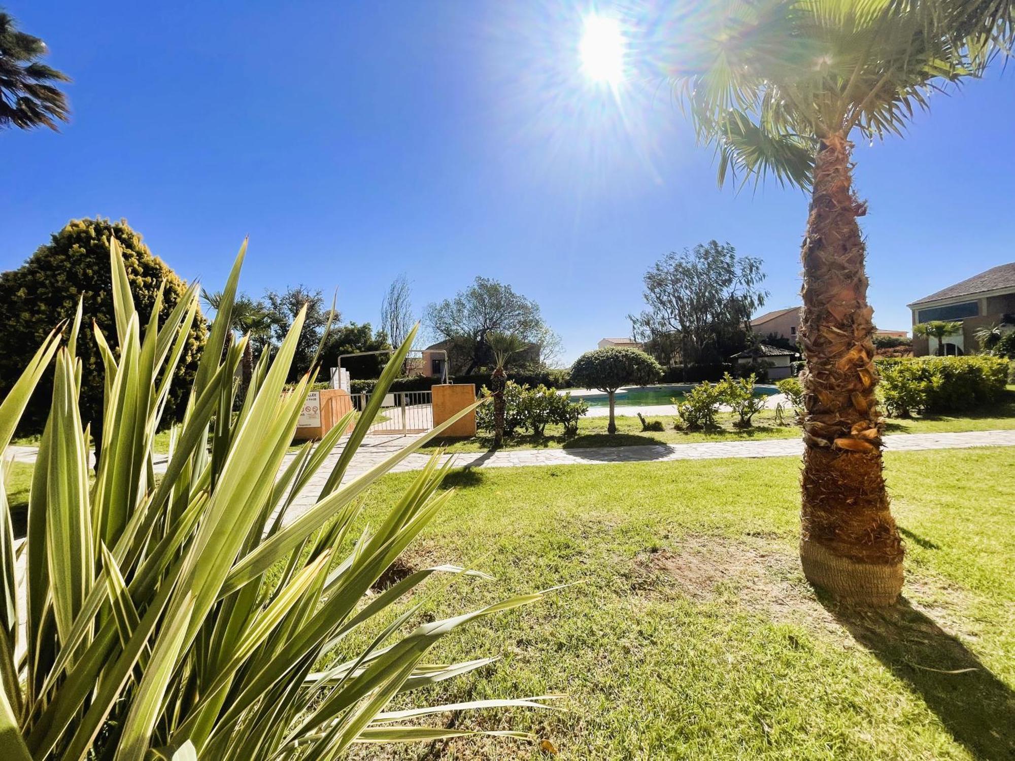 Residence Marine De Bravone Acces Plage, Piscine Linguizzetta Exterior photo